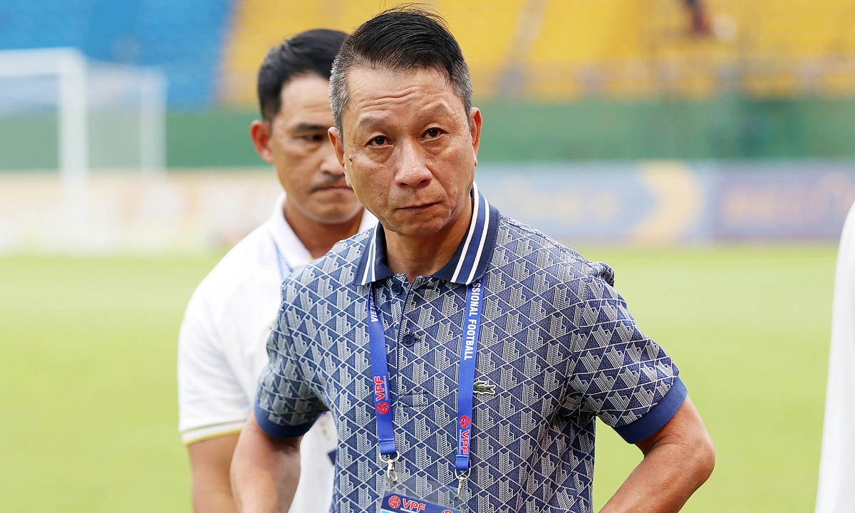 Thông tin về HLV Văn Sỹ Sơn